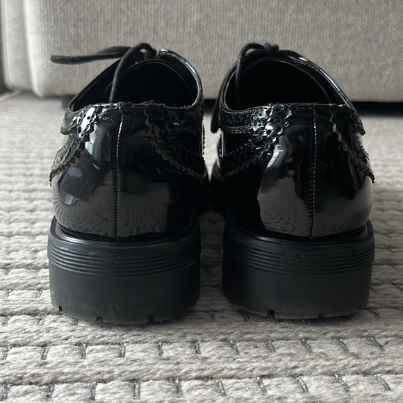 Patent leather loafers - Picture 4 of 7